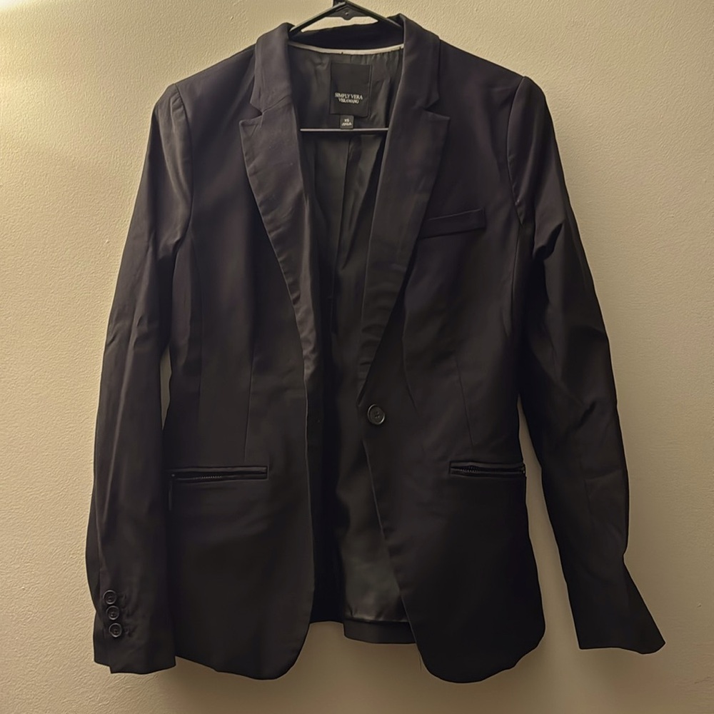 Simply Vera Verawang Black Blazer